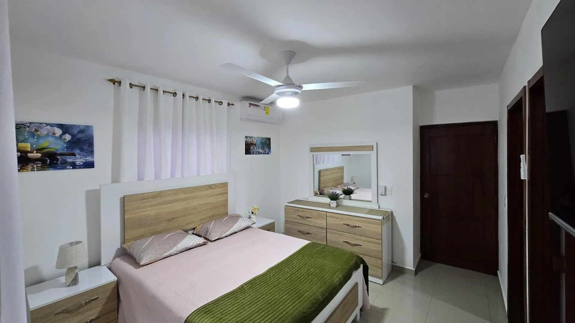 Дом отдыха Casa Santo Domingo Este, Residencial Ciudad Azul, San Isidro Ла-Хулия